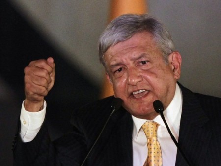 Lopez Obrador pacto con Peña Nieto para no atacarlo en debate a cambio de ser favorecido en las encuestas cercanas al PRI.